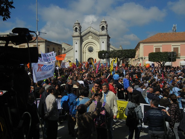 Locri, Giornata contro le mafie in 25mila oggi siamo tutti sbirri