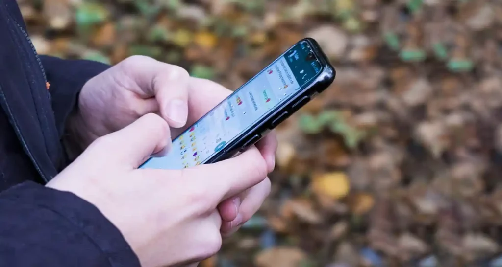 Come essere sempre invisibili su WhatsApp e non essere bloccati