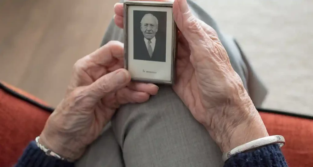 Sognare la nonna morta viva significato ed interpretazione