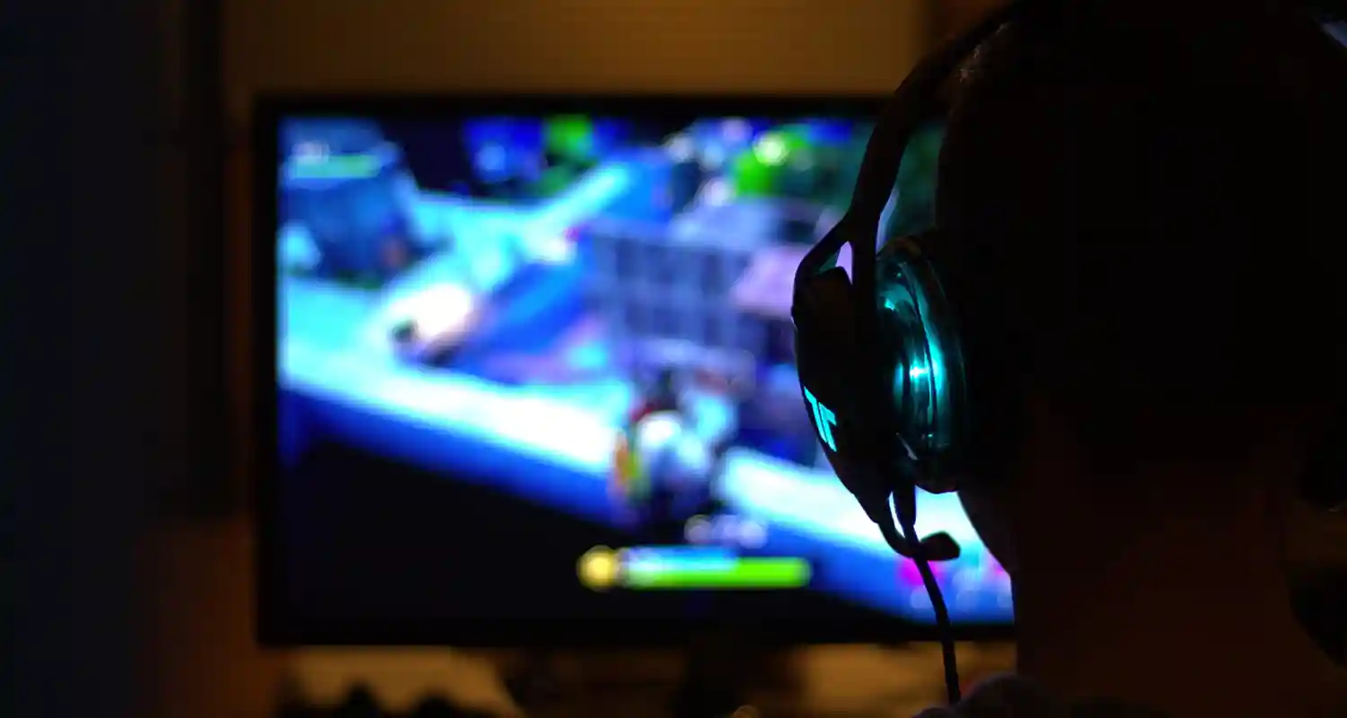 Nuovo Fortnite Chapter 4 OG - Torna nel Passato con Mappe Leggendarie e Oggetti Iconici