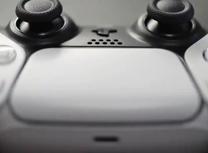 Sony si prepara al Natale con la PS5