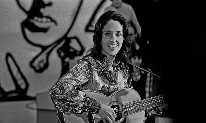 Joan Baez come aveva influenzato i Beatles